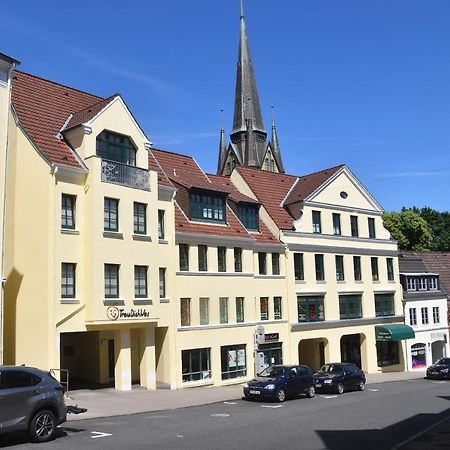 Fewo1846 - Atrium - Luxurioese Wohnung Mit 3 Schlafzimmern Und Balkon Im Stadtzentrum Flensburg Ngoại thất bức ảnh