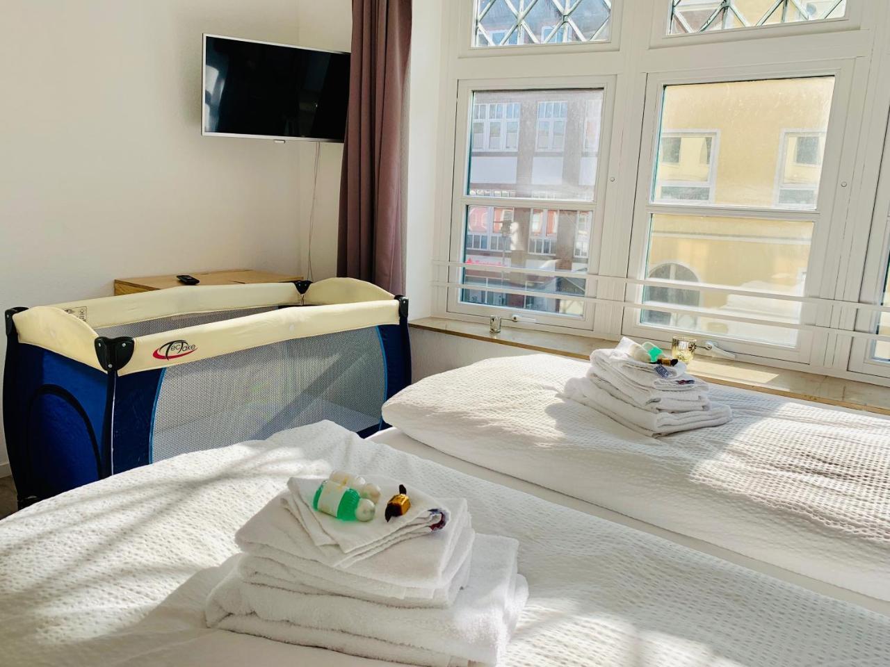 Fewo1846 - Atrium - Luxurioese Wohnung Mit 3 Schlafzimmern Und Balkon Im Stadtzentrum Flensburg Ngoại thất bức ảnh